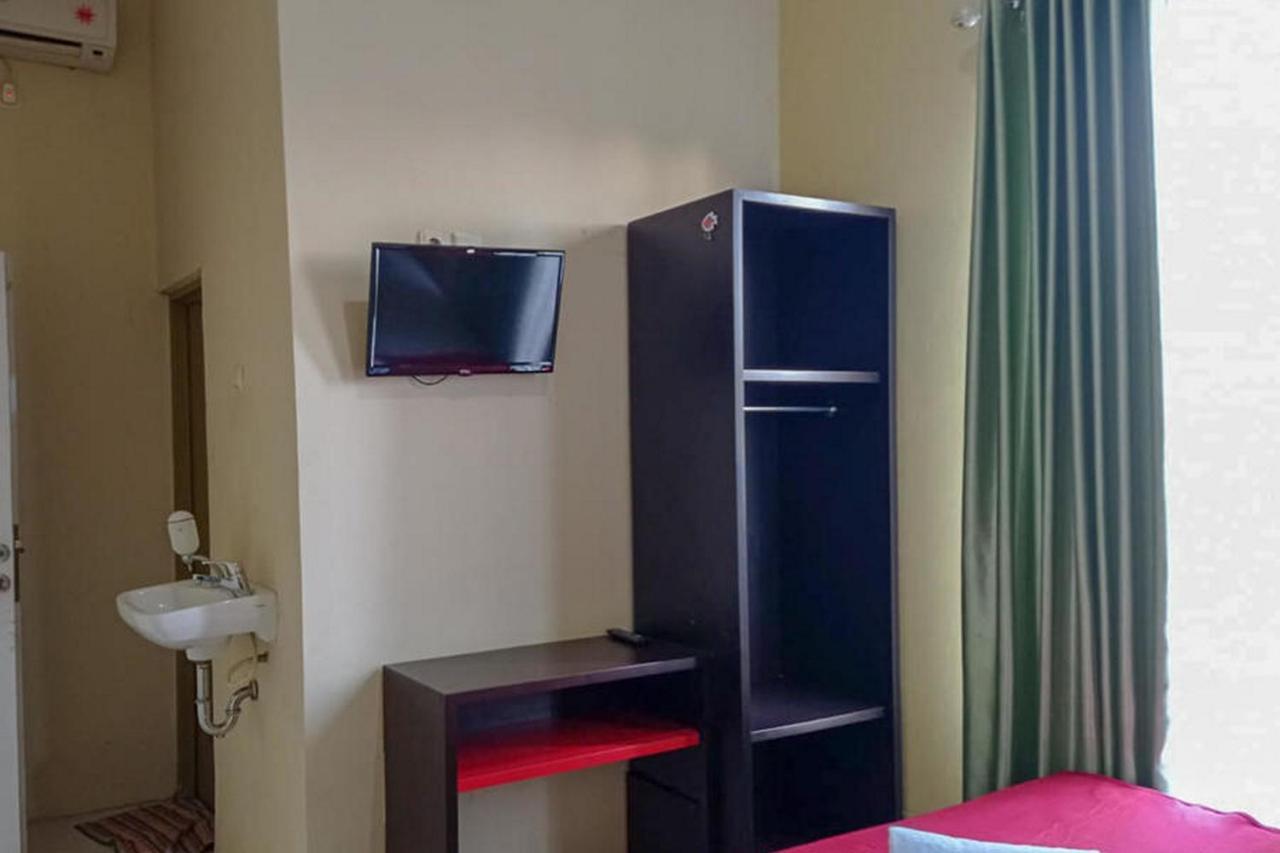 Rama Shinta Homestay Near Gembiral Loka Zoo Redpartner Yogyakarta Exterior photo